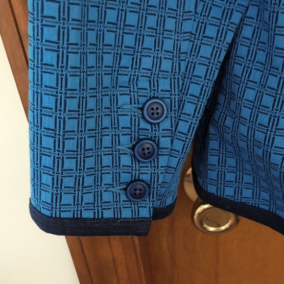 CAbi Scholarship Blazer Size XL - Picture 6 of 7